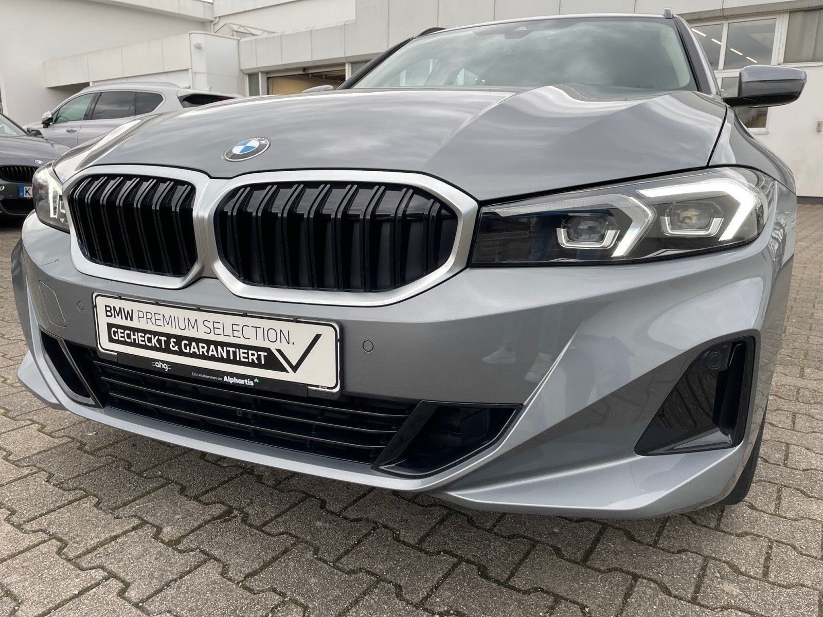 BMW 318i Touring Auto Navi Tempom.aktiv Bluetooth PD foto 12