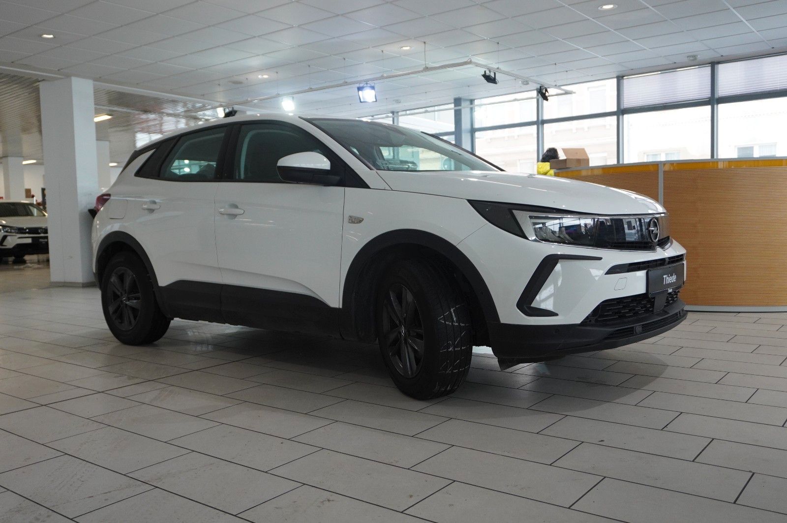 Fahrzeugabbildung Opel Grandland (X) 1.5D BUSINESS NAVI/LED/KAMERA/DAB