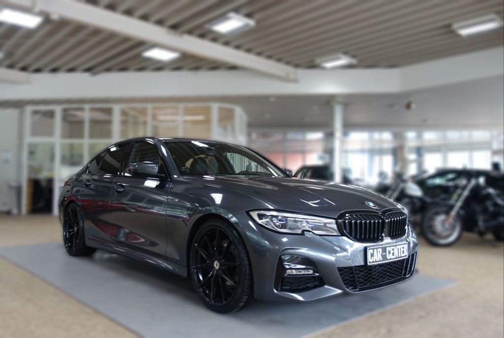 Image of BMW 330