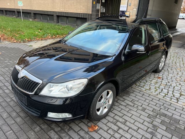 Skoda Octavia Combi 1.6 Ambiente *1.Hand*