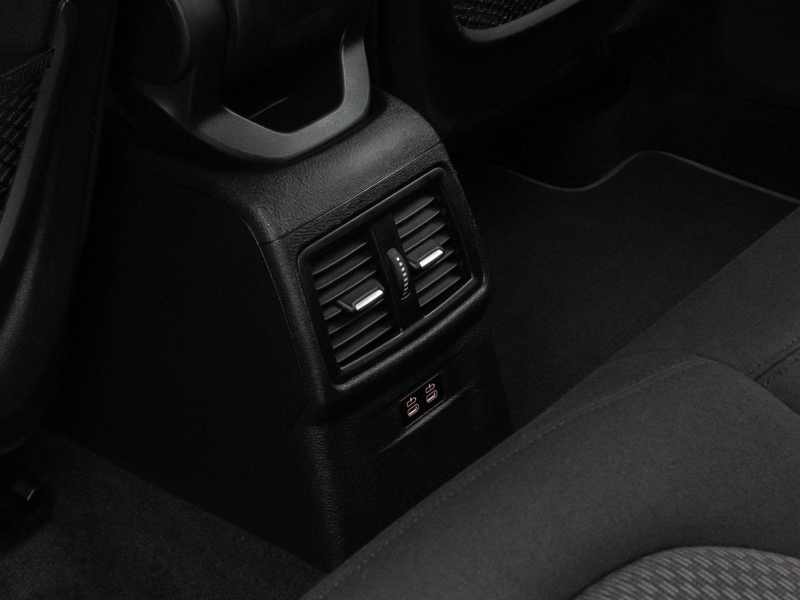 Fahrzeugabbildung BMW X2 xD25e Parkassist DAB Lordos Geschwindigkeitsr