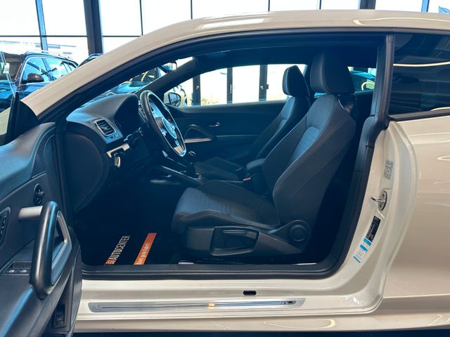 Volkswagen Scirocco 1.4 TSI *BiXenon*Navi*Sitzh*PDC*