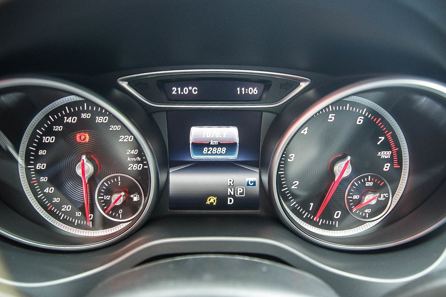 Fahrzeugabbildung Mercedes-Benz CLA 180 7G-DCT Urban Style Edition AMG PANORAMA