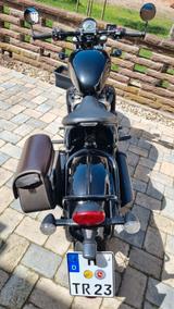 Triumph Bonneville bobber black  - CHOPPER BOBBER