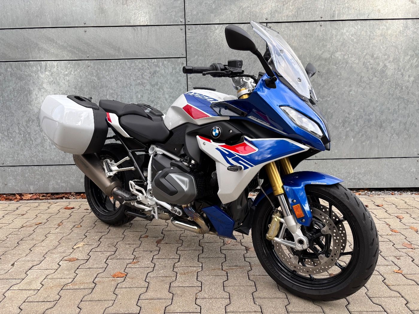 Fahrzeugabbildung BMW R 1250 RS Sport 3 Pakete Akrapovic Seitenkoffer
