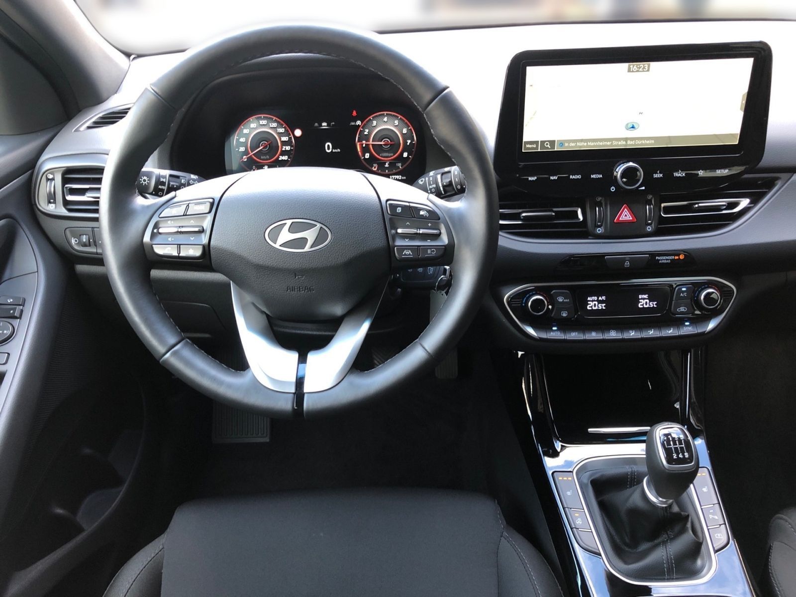 Fahrzeugabbildung Hyundai i30 1.0 T-GDI Advantage Navi LED
