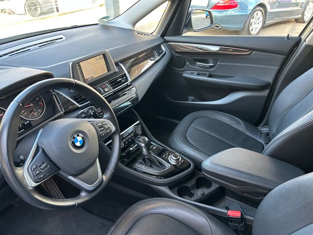 Fahrzeugabbildung BMW 220 Gran Tourer 220 i Luxury Line Automatik Navi