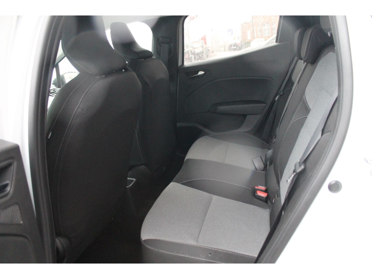 Mitsubishi Colt - Bild 12