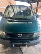 Volkswagen T4 Caravelle 2,5-l-Diesel TDI 75kW Standard - Volkswagen T4 Caravelle: Grün