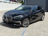 BMW 118 d Lim. Luxury Line*HEAD-UP*AMBIENTE*KAMERA* - BMW 1er Reihe: Luxury Line