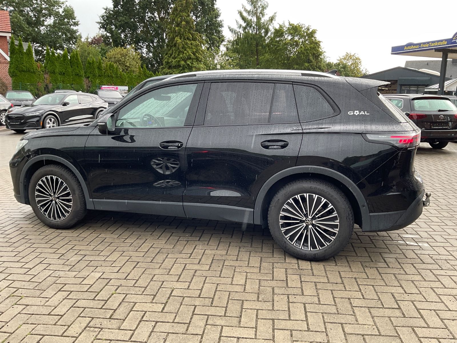 Fahrzeugabbildung Volkswagen Tiguan 1.5 eTSI DSG GOAL,AHK,Kamera,Navi,ACC,IQL