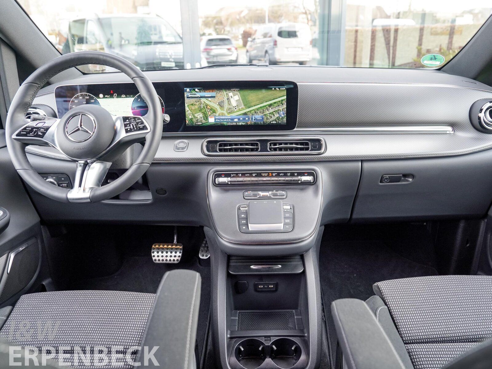 Fahrzeugabbildung Mercedes-Benz V 300 d 4MATIC Style lang AHK AMG Distronic AR