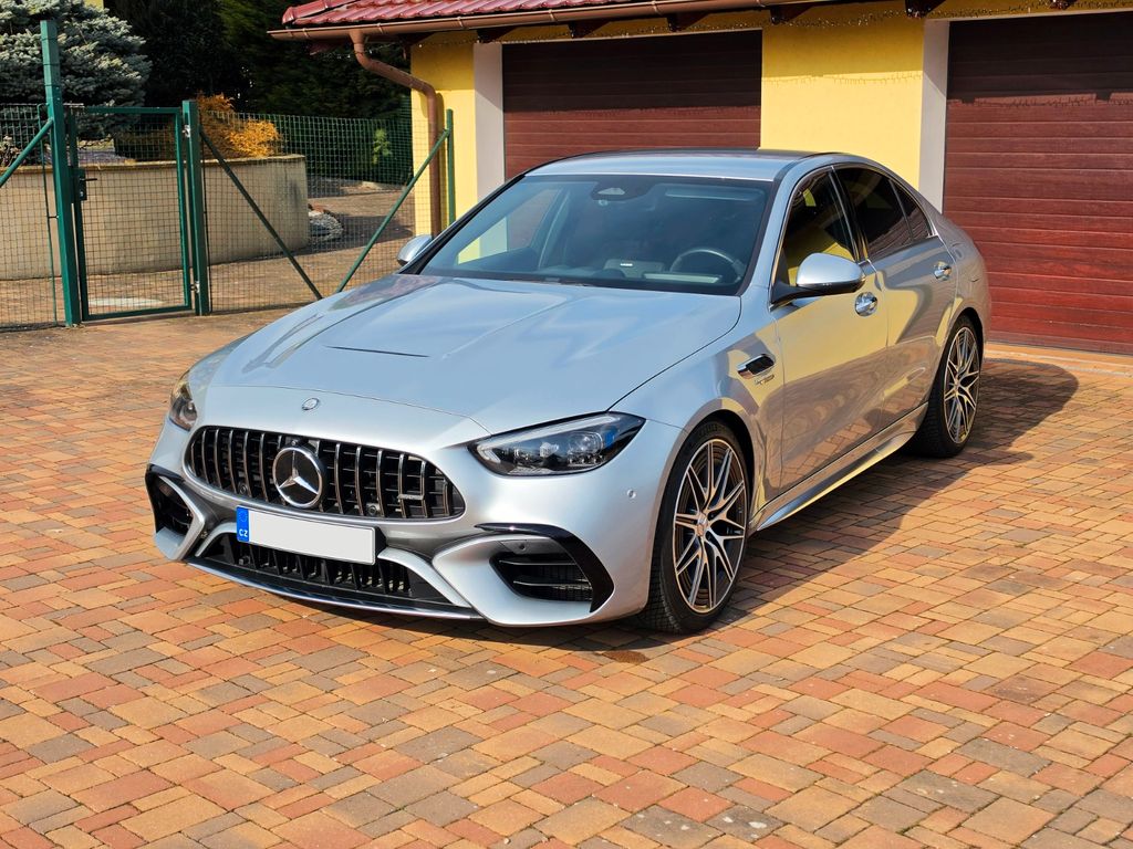 Mercedes-Benz C 63 AMG