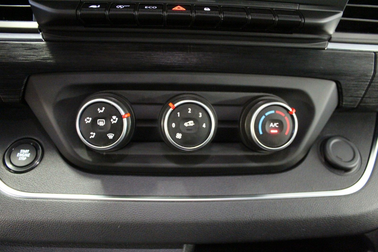 Fahrzeugabbildung Renault Trafic Grand L2 dCi 110 Blue*9-Sitzer*