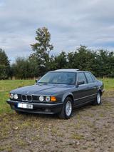 BMW E32 730i 7er Oldtimer H-Kennzeichen - BMW 730: E32 730i