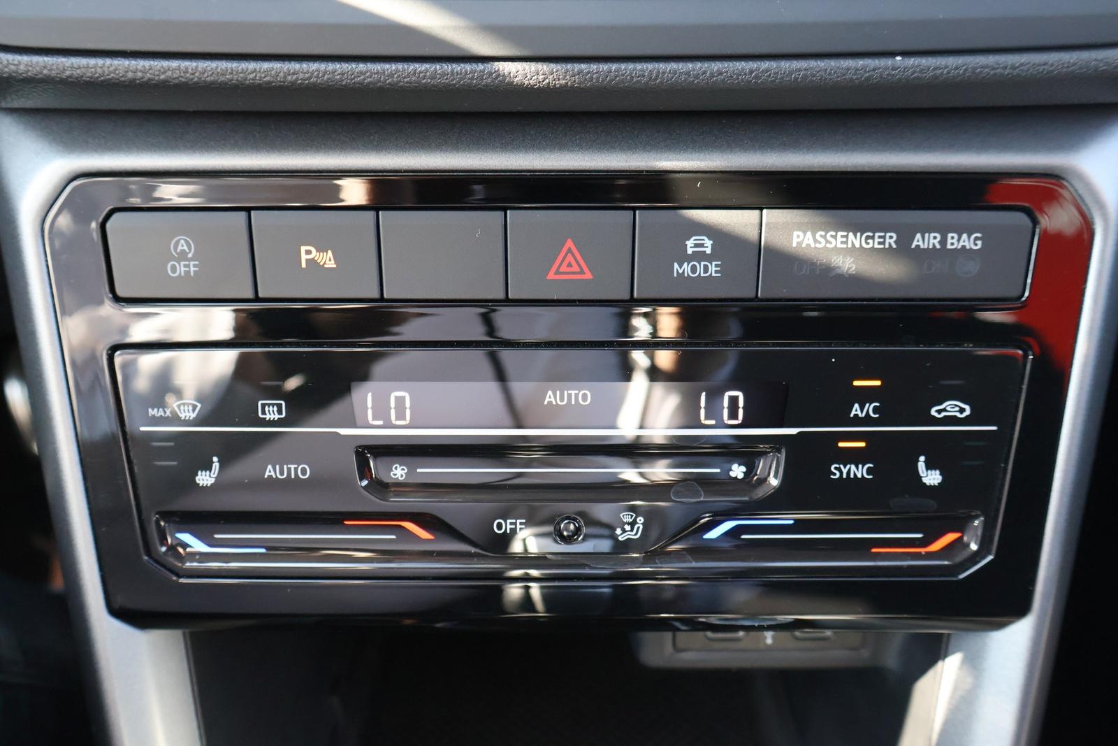 Volkswagen T-Cross 1.0 Active Navi Android Apple PDC DAB, миниатюра 18