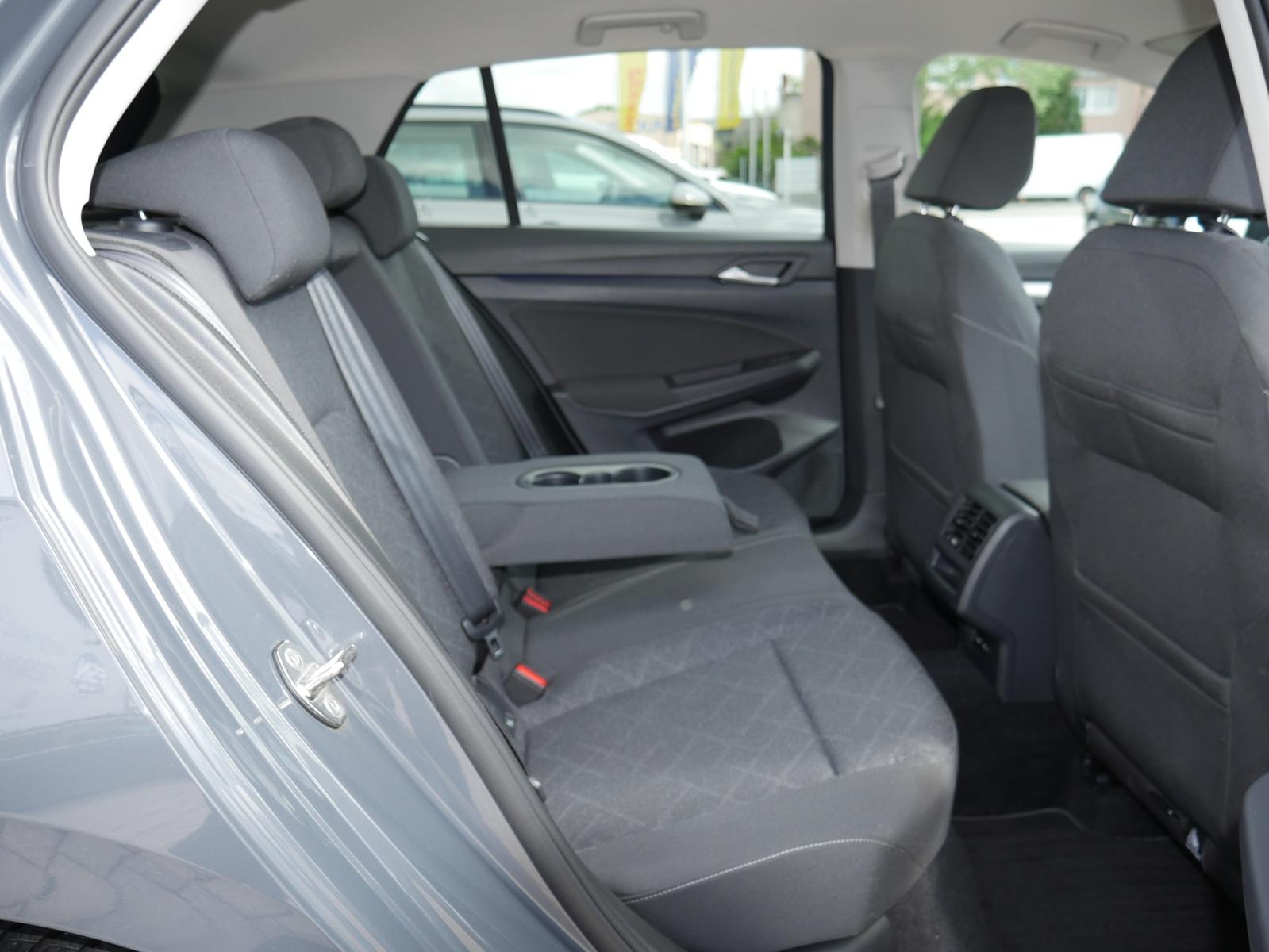 Volkswagen Golf VIII 1.0 TSI Life NAVI ACC SITZHZG LED MFL, миниатюра 5