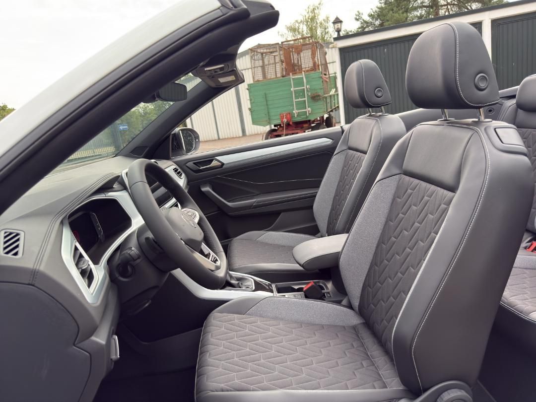 Fahrzeugabbildung Volkswagen T-Roc Cabriolet ENERGY RFK.AHK.Plus Paket.Keyles