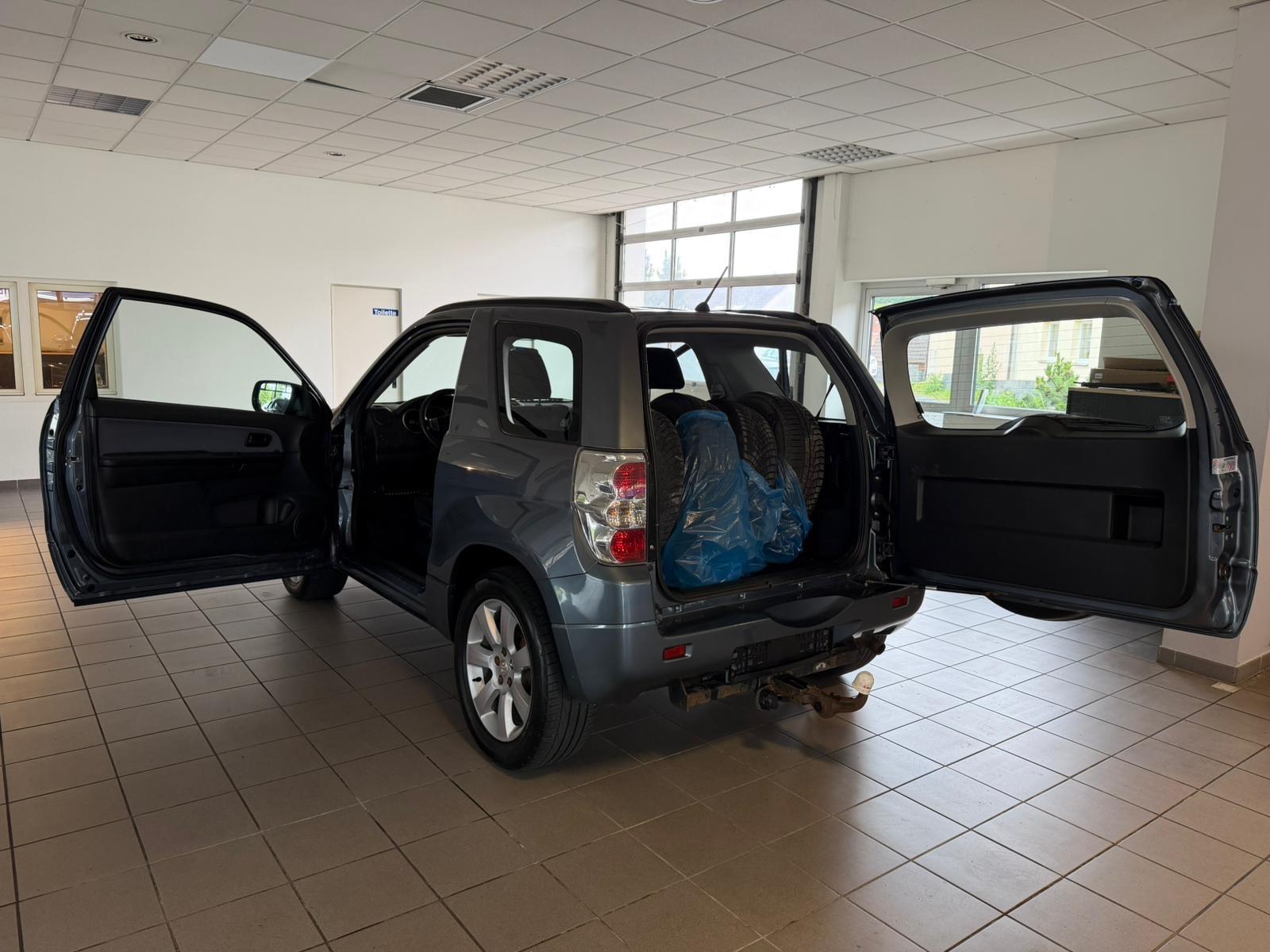 SUZUKI GRAND VITARA 1.9 DDIS 129CH - 4X4 - BVM - VOLANT EN CUIR - ATTELAGE