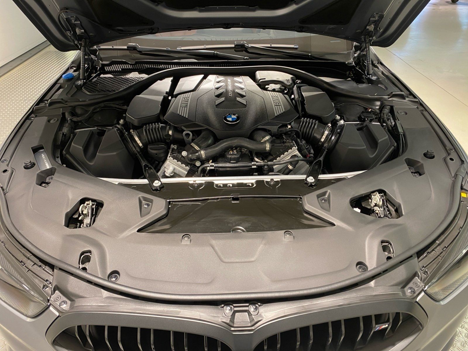 BMW M850 - Bild 15