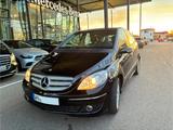 Mercedes-Benz B 200 - Unter 65.000km  Guter Zustand  - Mercedes-Benz: 65