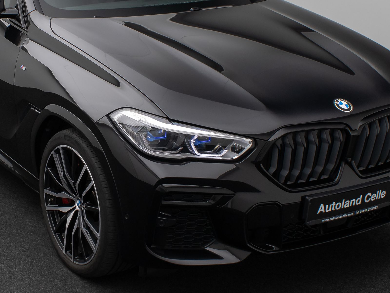 Fahrzeugabbildung BMW X6 xD40d M Sport Panorama 360°Laser HUD DAB H/K