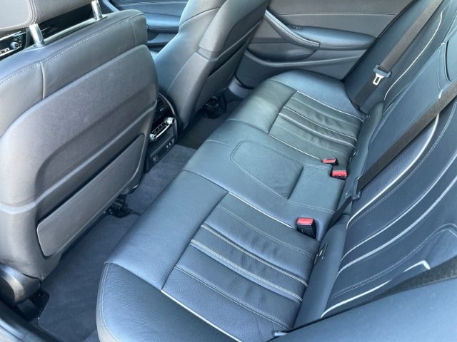 Fahrzeugabbildung BMW 530 i Mild-Hybrid Luxury Line Autom. Panoramadac