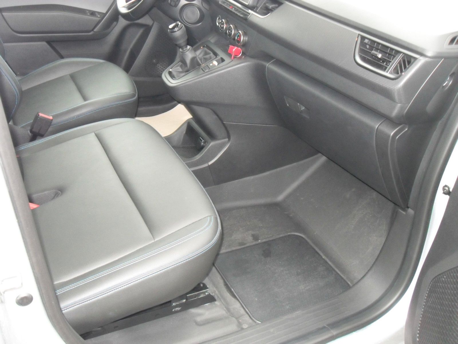 Fahrzeugabbildung Nissan Townstar Kastenwagen L2 2,3t N-Connecta