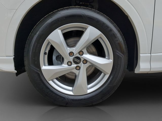 Q3 35 1.5 TFSI advanced S-tronic ACC STANDHZ LED