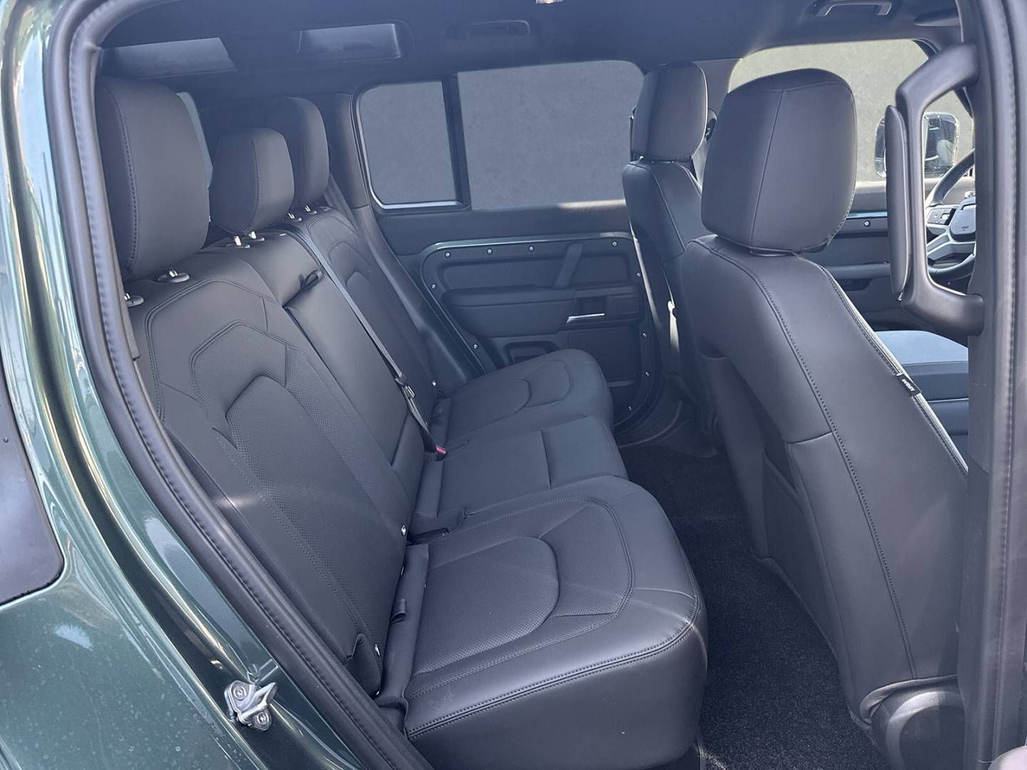 Fahrzeugabbildung Land Rover Defender 110 D250 S