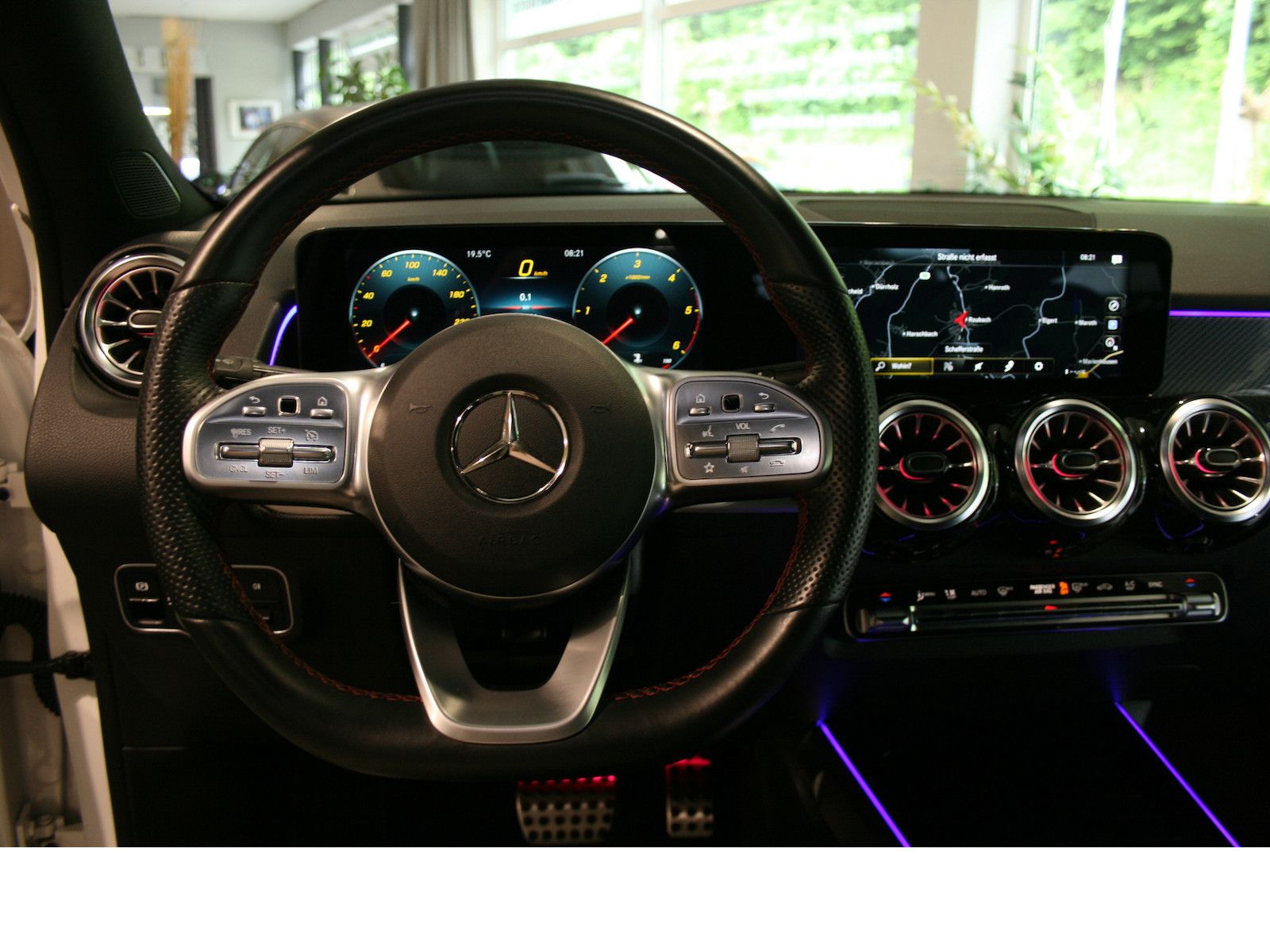 Fahrzeugabbildung Mercedes-Benz GLB 200 d AMG *Night*MBUX*Klimatronic*LED*Multib