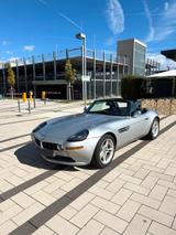 BMW Z8 4.9 - 400 PS Erstzulassung 2000