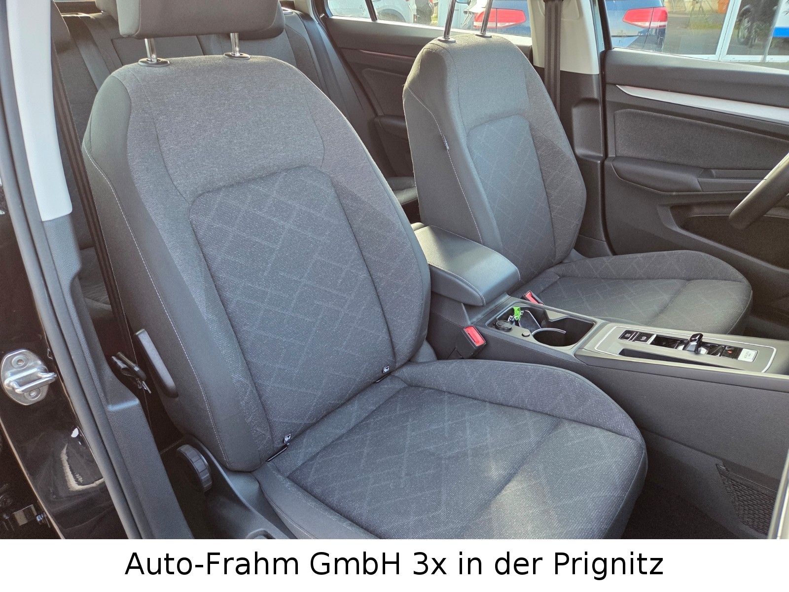 Volkswagen Golf VIII Variant Life LED NAVI foto 17