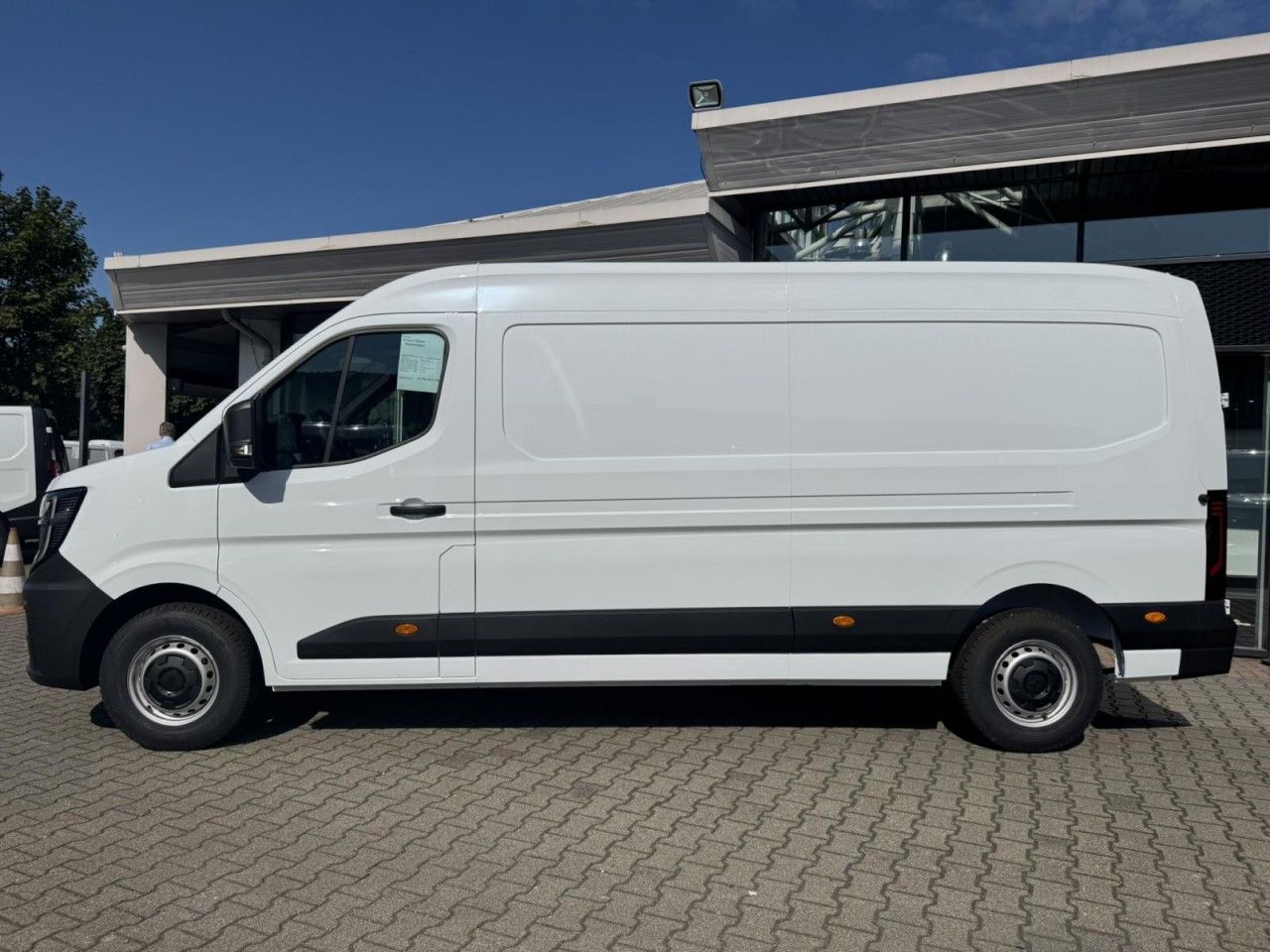 Renault Master - Bild 2
