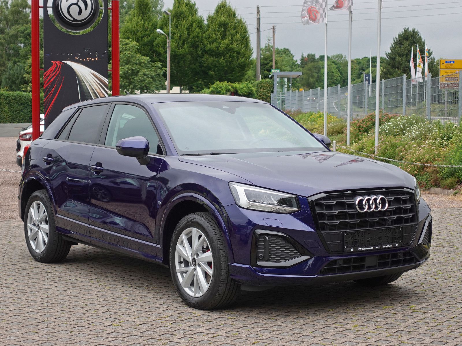 Fahrzeugabbildung Audi Q2 35 TFSI S tronic advanced Navi AHK Garantie