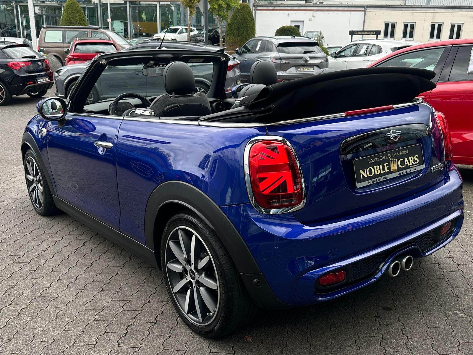 Fahrzeugabbildung MINI Cooper S Cabrio Chili LED NAVI ALU