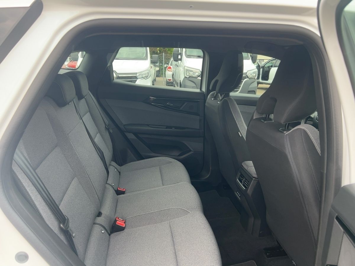 Fahrzeugabbildung Renault Austral Evolution Mild Hybrid 160 Automatik SHZ