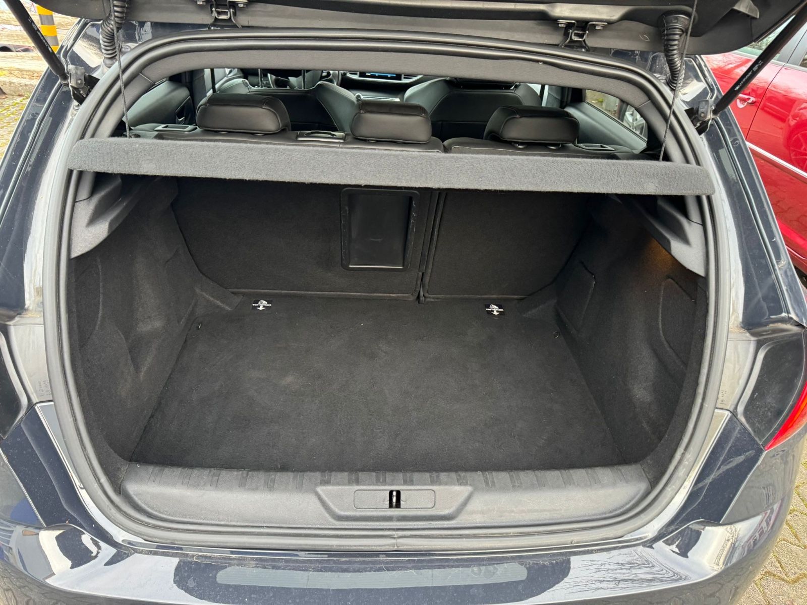 Fahrzeugabbildung Peugeot 308 GTi Massage+Navi+Kamera+Leder+Panorama