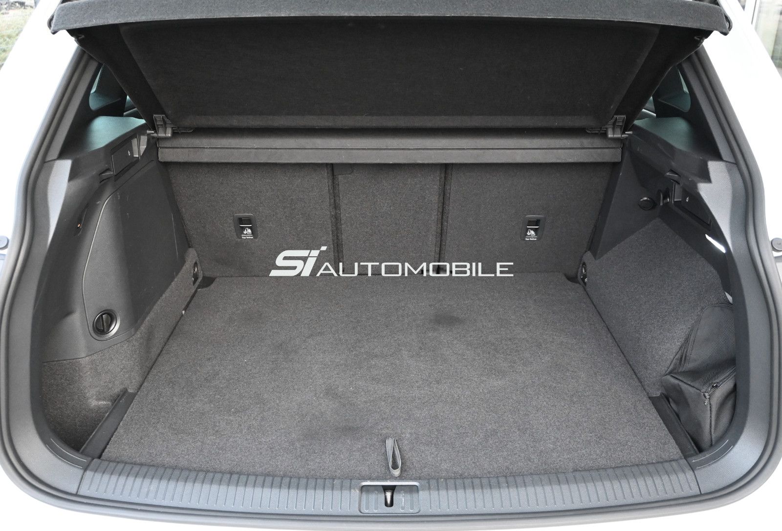 Fahrzeugabbildung Volkswagen Tiguan 1.4 eHybrid DSG R-Line °ACC°AHK°360°-KAM°