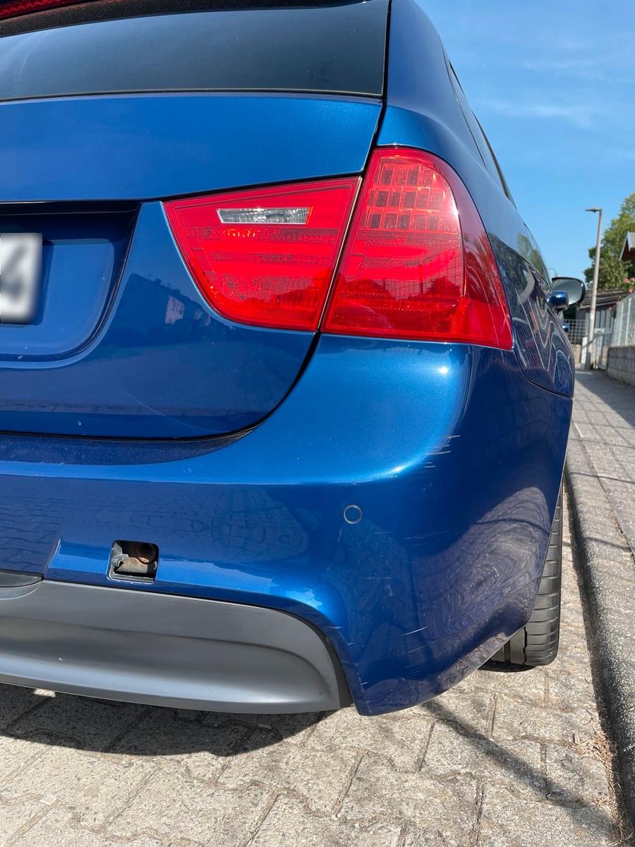 BMW 320 2011 — photo 7