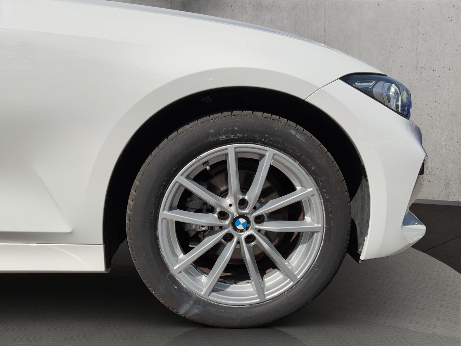 BMW 318i AUTOMATIK LIVE COCK PLUS DAB SHZ TEMPOMAT P foto 9