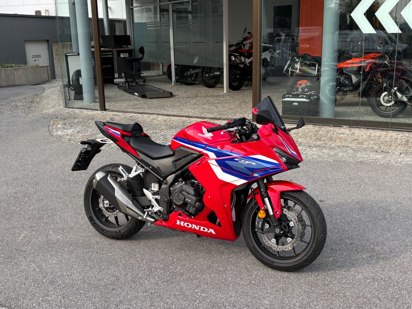 Fahrzeugabbildung Honda CBR 500 R E-Clutch 2026