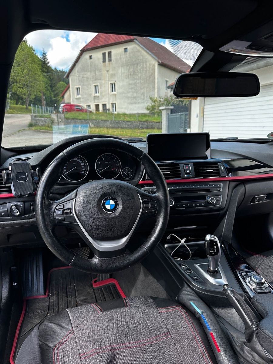 BMW 320