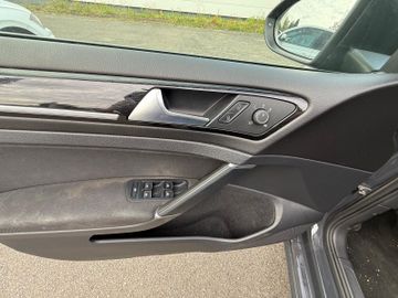 Volkswagen Golf - 12
