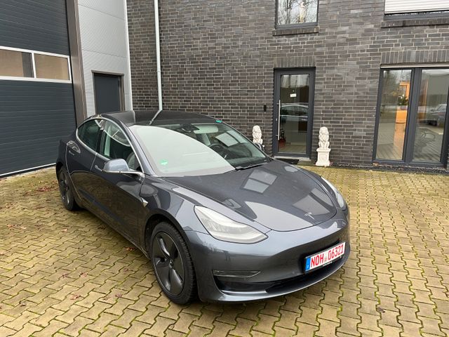 Tesla Model 3 Long Range/AWD/LED/autonomes Fahren