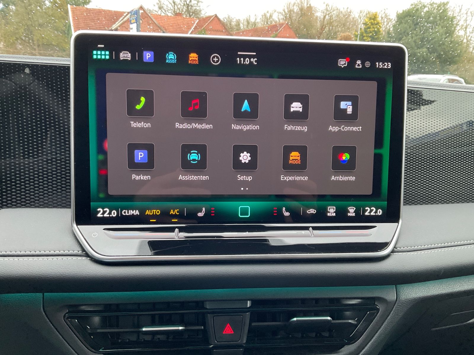 Fahrzeugabbildung Volkswagen Tiguan 2.0 TDI DSG GOAL,Kamera,AHK,IQLight,ACC