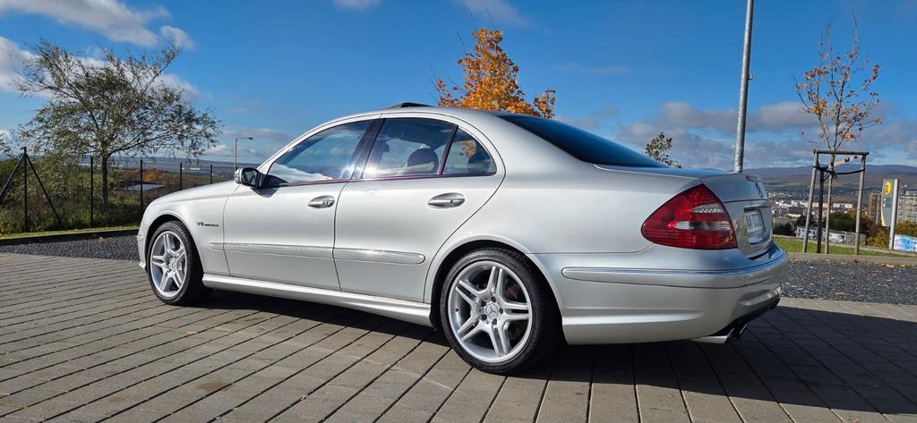 Mercedes-Benz E 55 AMG