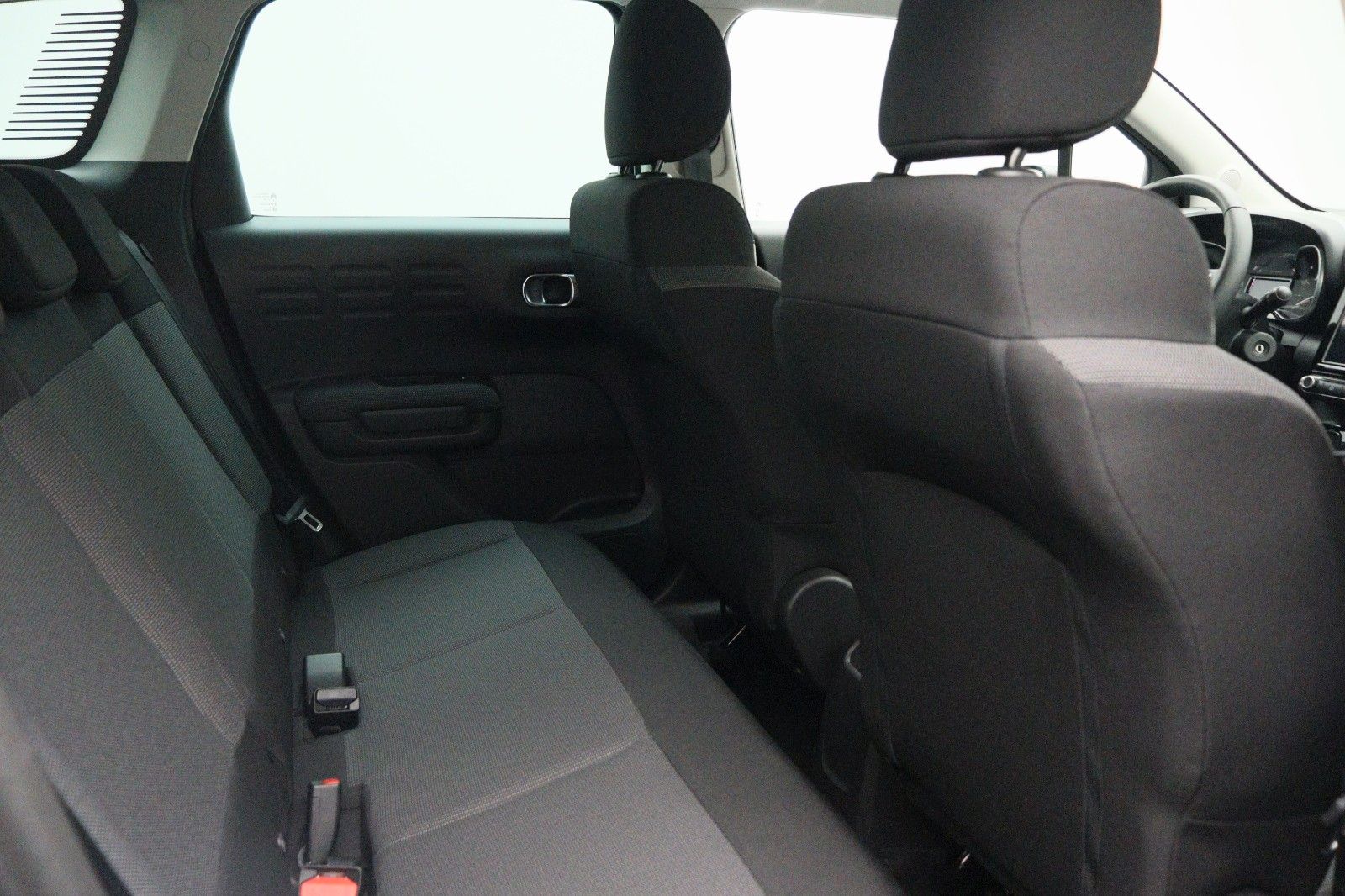 Fahrzeugabbildung Citroën C3 1.2 Aircross Plus NAVI LED DAB