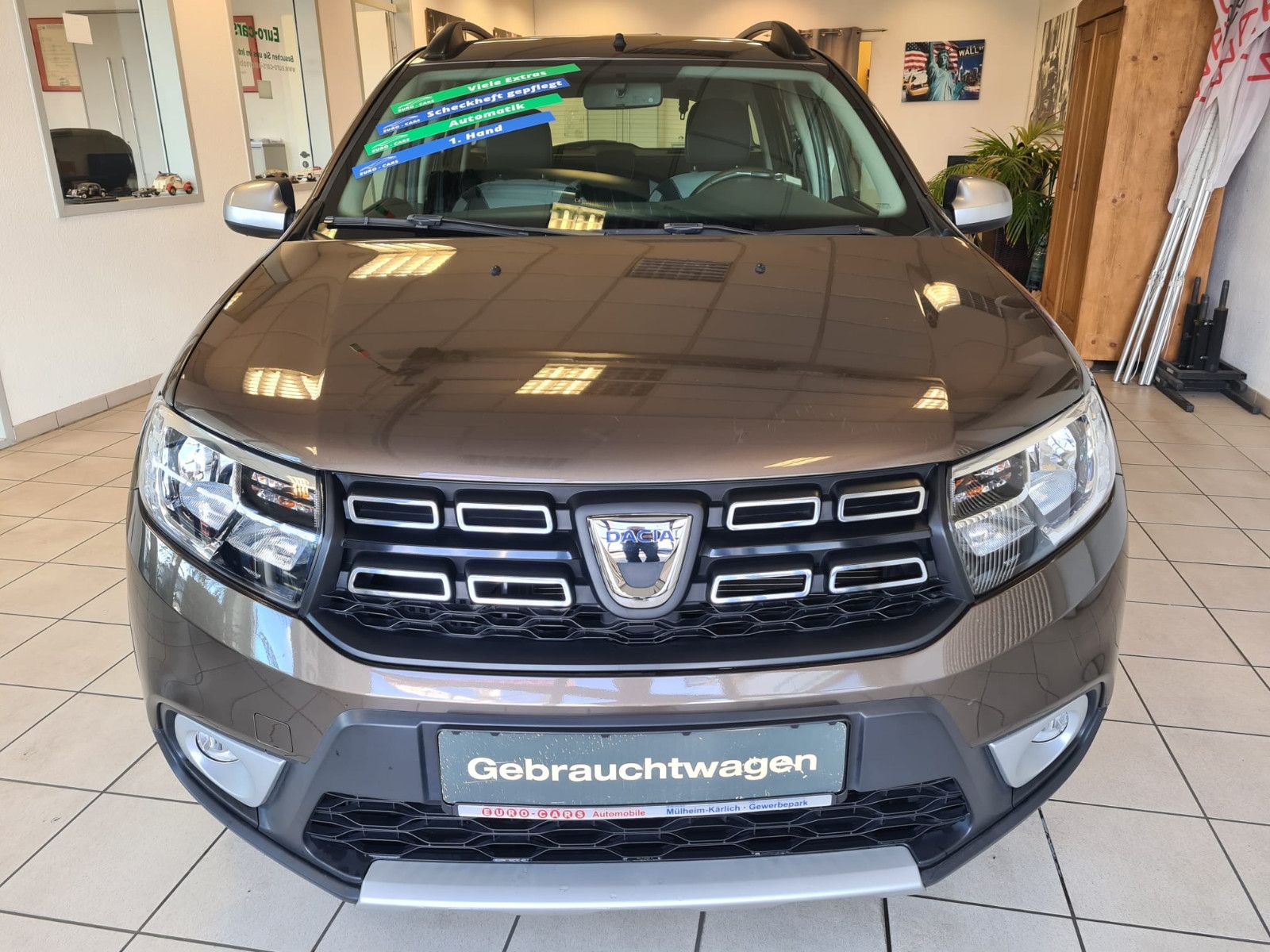 Fahrzeugabbildung Dacia Logan MCV II Kombi Stepway / KLIMA / NAVI