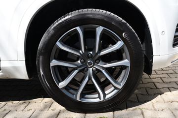 Volvo XC90 - 10